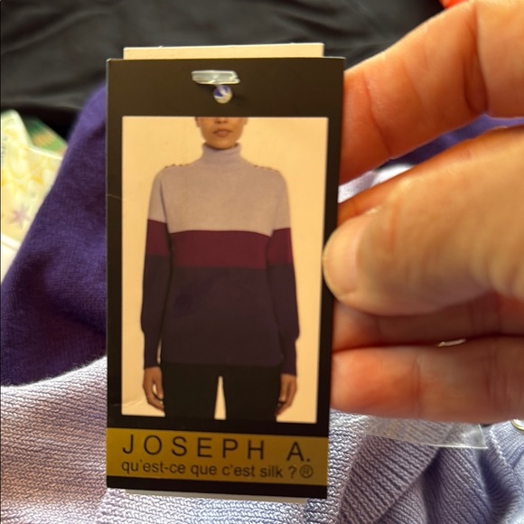 Joseph A. Colorblock Shoulder button Turtleneck Sweater - NWT- retail‎ 68 - Picture 1 of 7